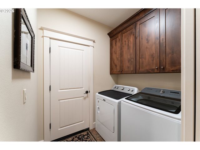 5123 E LONGEST Dr, Newberg, OR 97132