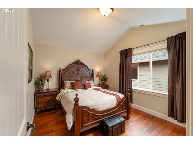 5123 E LONGEST Dr, Newberg, OR 97132