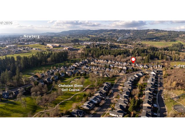 5123 E LONGEST Dr, Newberg, OR 97132