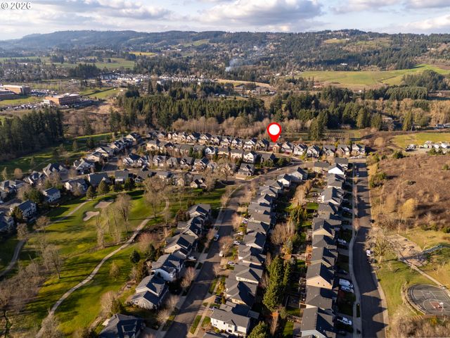 5123 E LONGEST Dr, Newberg, OR 97132