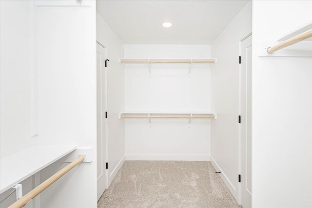 5800 HARVEST LEAF DR, Columbia, MO 65202