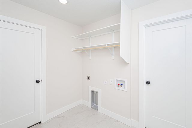 5800 HARVEST LEAF DR, Columbia, MO 65202