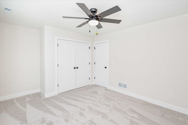 5800 HARVEST LEAF DR, Columbia, MO 65202