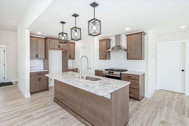 5800 HARVEST LEAF DR, Columbia, MO 65202