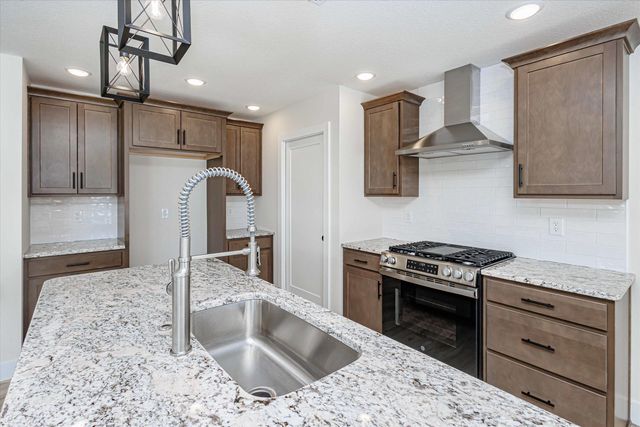 5800 HARVEST LEAF DR, Columbia, MO 65202