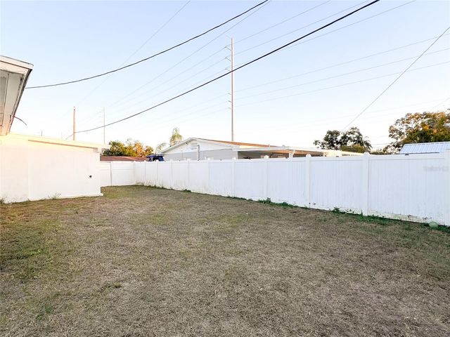 7804 N JAMAICA STREET, Tampa, FL 33614