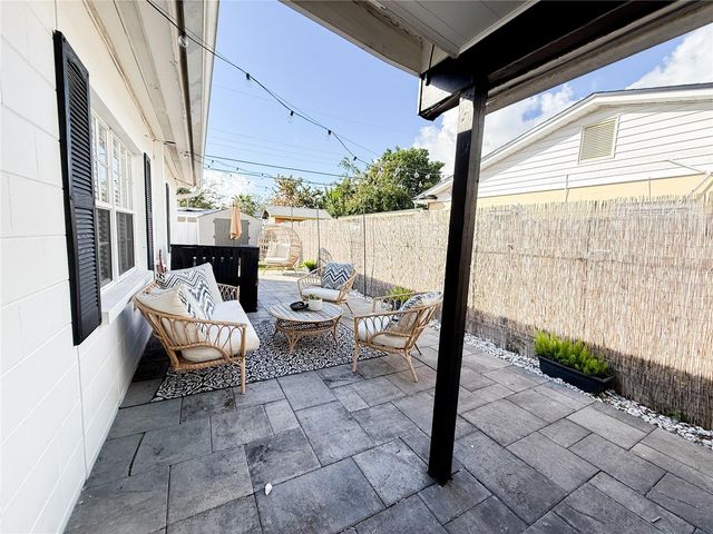 7804 N JAMAICA STREET, Tampa, FL 33614