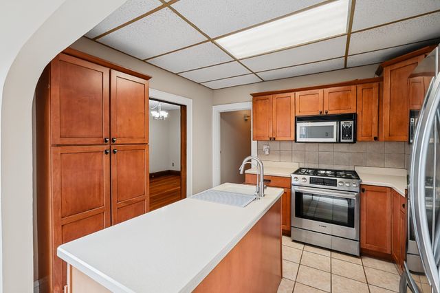 603 9th Ave, Huntington, WV 25701