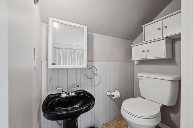 603 9th Ave, Huntington, WV 25701