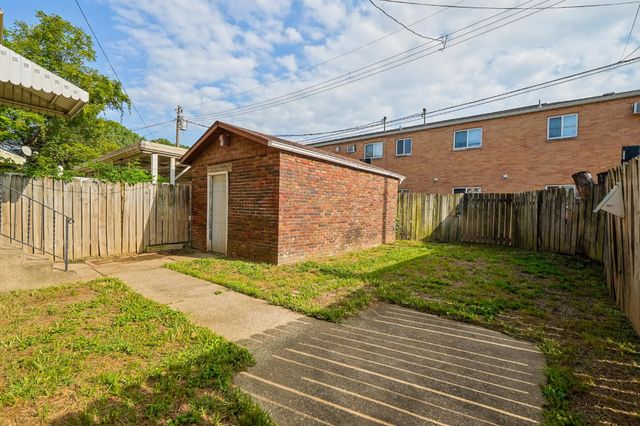 603 9th Ave, Huntington, WV 25701