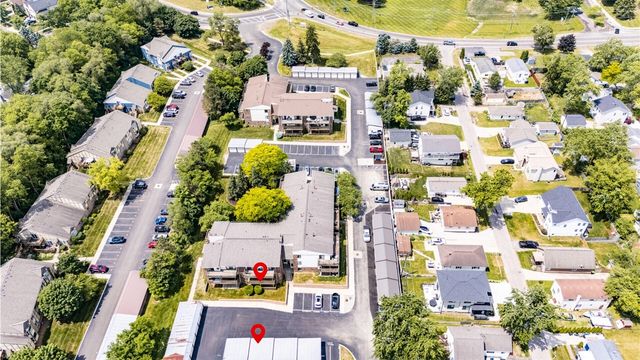 875 S Pontiac Trail 207, Walled Lake, MI 48390