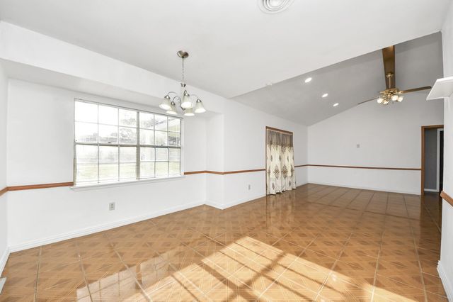 13103 Suzanne Street, Stafford, TX 77477