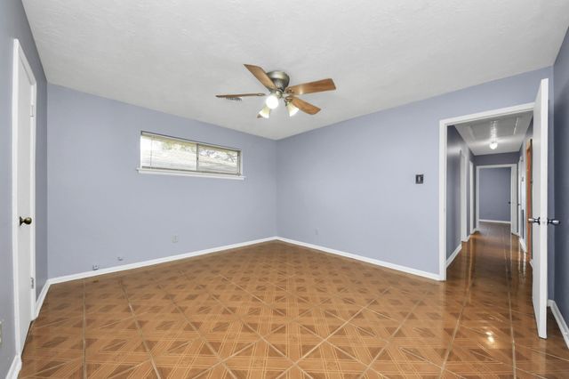 13103 Suzanne Street, Stafford, TX 77477