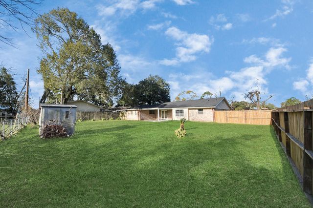 13103 Suzanne Street, Stafford, TX 77477