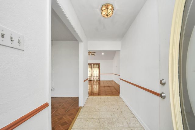 13103 Suzanne Street, Stafford, TX 77477