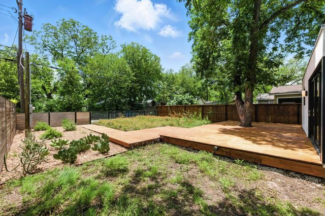 5207 Avenue F, Austin, TX 78751