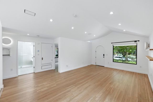 5207 Avenue F, Austin, TX 78751