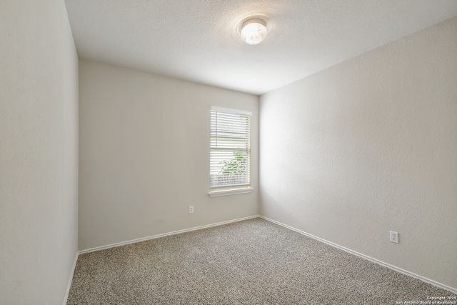 10374 Oakwood Crest, San Antonio, TX 78245
