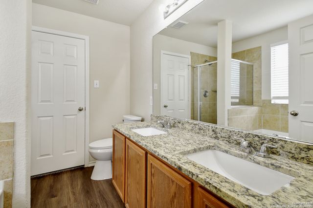 10374 Oakwood Crest, San Antonio, TX 78245