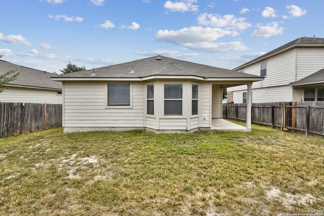 10374 Oakwood Crest, San Antonio, TX 78245