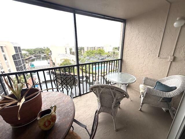 4 Royal Palm Way, Boca Raton, FL 33432