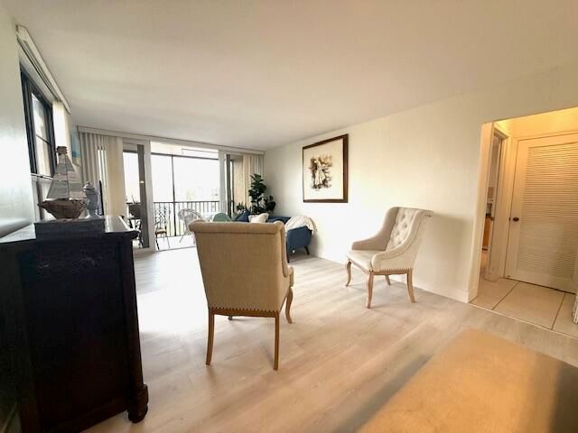 4 Royal Palm Way, Boca Raton, FL 33432