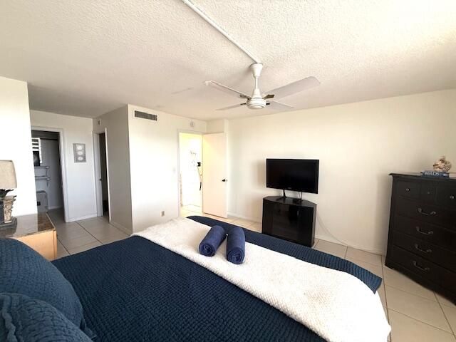 4 Royal Palm Way, Boca Raton, FL 33432