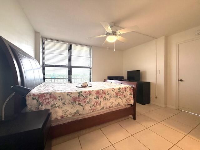 4 Royal Palm Way, Boca Raton, FL 33432