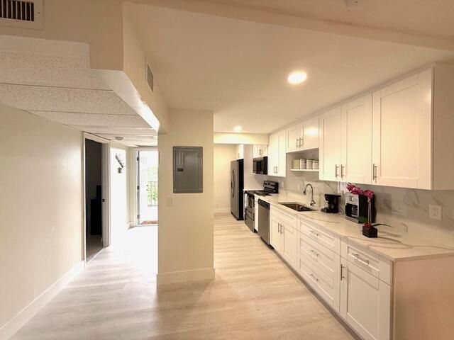 4 Royal Palm Way, Boca Raton, FL 33432