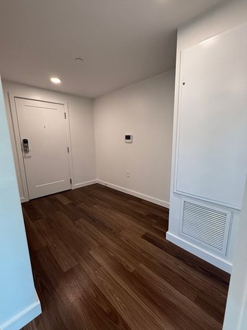 466 River Street 528, Boston, MA 02126