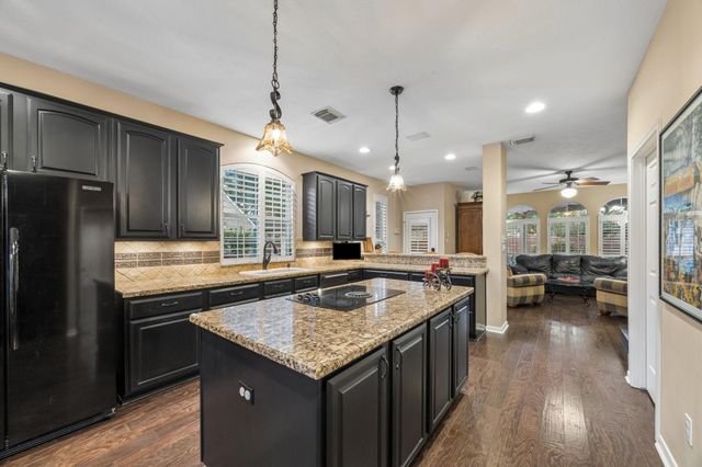 16211 Harvest Summer Court, Pasadena, TX 77059