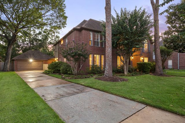 16211 Harvest Summer Court, Pasadena, TX 77059