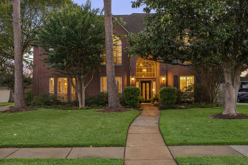 16211 Harvest Summer Court, Pasadena, TX 77059
