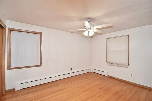 541 Grattan, Chicopee, MA 01020