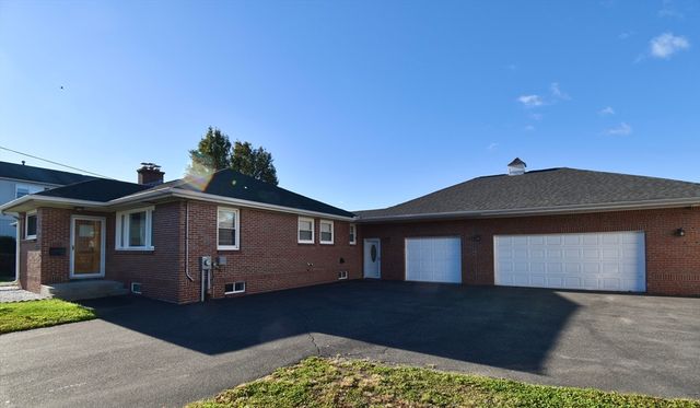 541 Grattan, Chicopee, MA 01020