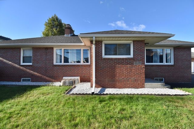 541 Grattan, Chicopee, MA 01020