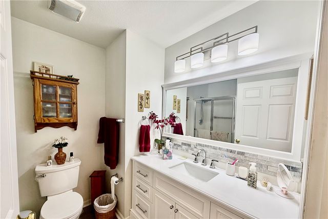 194 Woodhawk Ln, Franklin Twp, PA 16001