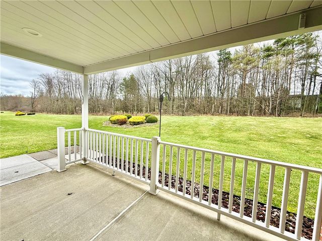 194 Woodhawk Ln, Franklin Twp, PA 16001