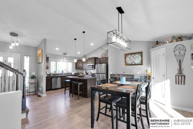 7510 N 143rd Avenue Circle, Omaha, NE 68142