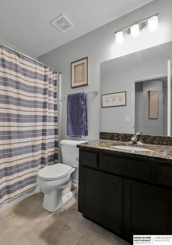 7510 N 143rd Avenue Circle, Omaha, NE 68142