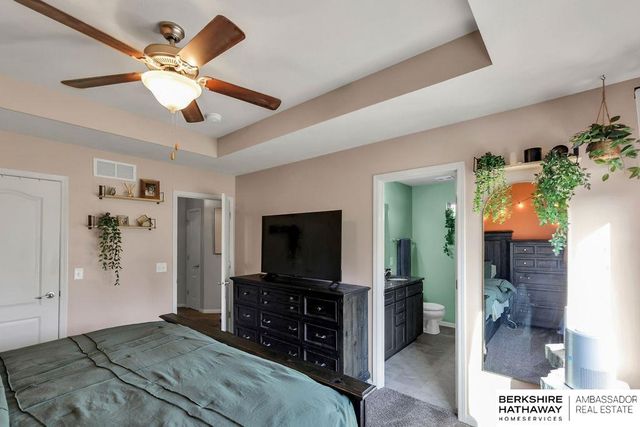 7510 N 143rd Avenue Circle, Omaha, NE 68142