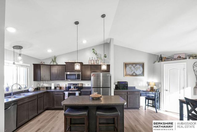 7510 N 143rd Avenue Circle, Omaha, NE 68142