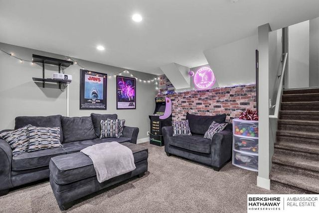 7510 N 143rd Avenue Circle, Omaha, NE 68142