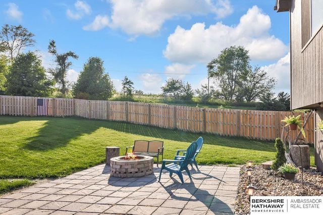 7510 N 143rd Avenue Circle, Omaha, NE 68142
