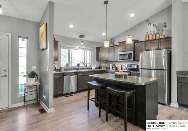 7510 N 143rd Avenue Circle, Omaha, NE 68142