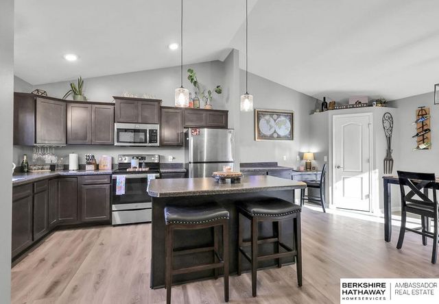 7510 N 143rd Avenue Circle, Omaha, NE 68142