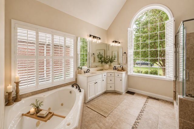 240 Temple Crest Trl, Franklin, TN 37069