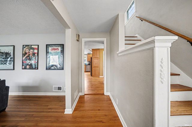 1614 Cedar Street, South Bend, IN 46617