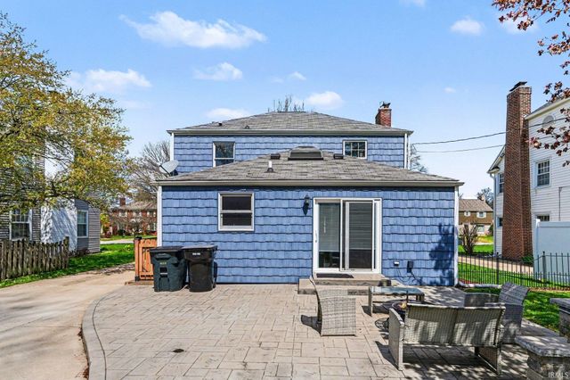 1614 Cedar Street, South Bend, IN 46617
