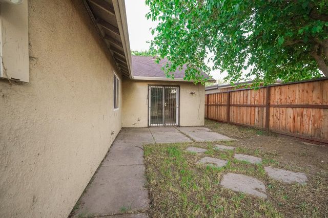 3919 Huron St, Sacramento, CA 95838